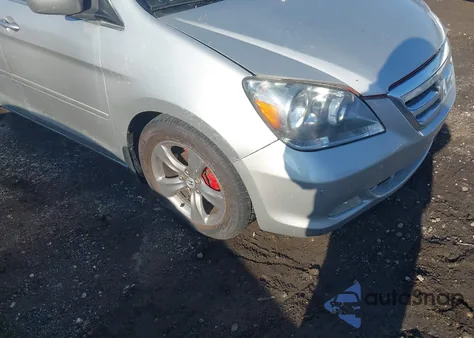2005 Honda Odyssey Touring from USA, damaged, VIN 5FNRL38885B106683